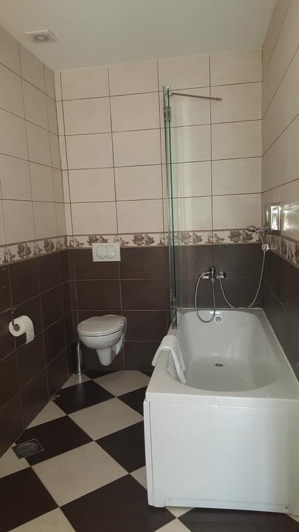 Garni Hotel Contact Belgrado Exterior foto